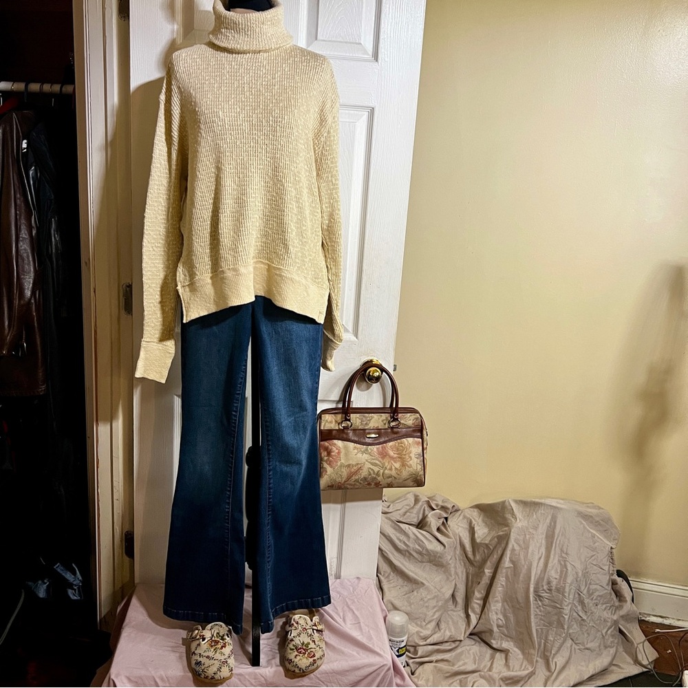 We The Free Wms Butter Yellow Beige Cotton Textured Cozy Turtleneck‎ Sweater XS
